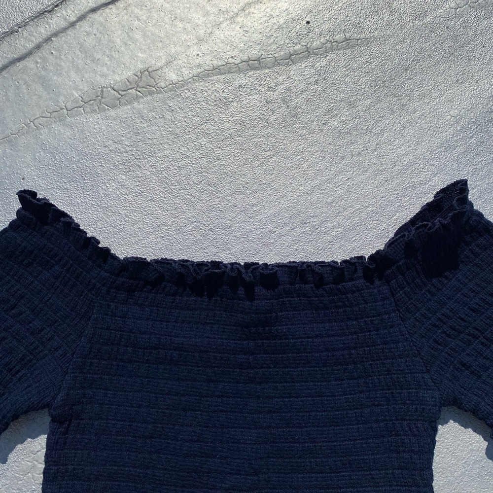LIKE NEW Rushed/Ruffle Tee - Picture 3 of 7
